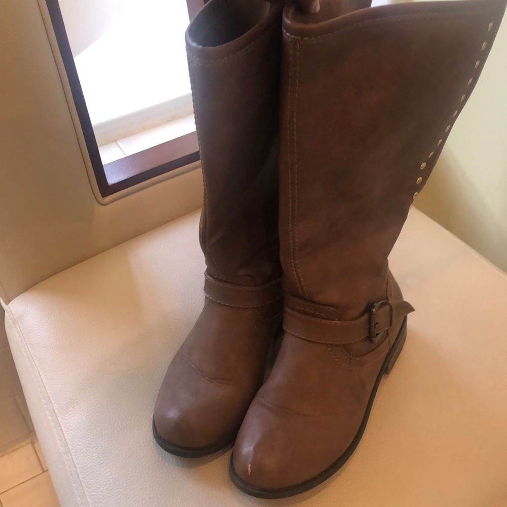 Brown Zip Up Leather Boots